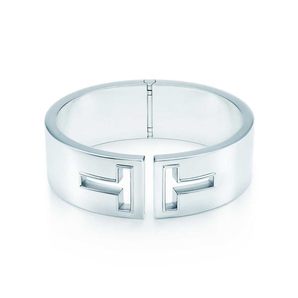 Cutout Cuff