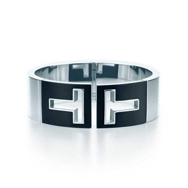 Cutout Cuff