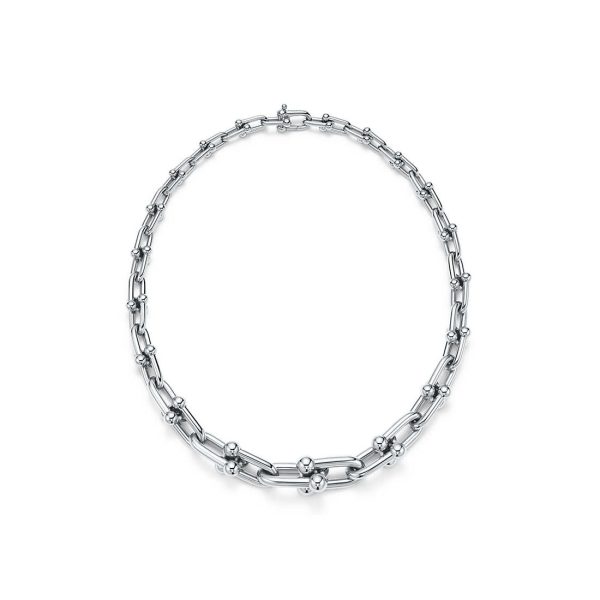 Graduated Link Necklace