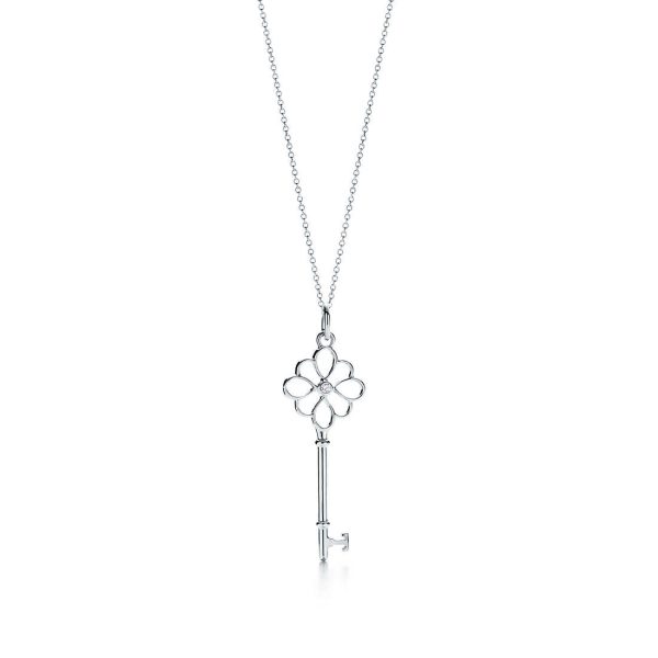 Open Knot Key Pendant