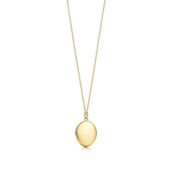 Oval locket pendant